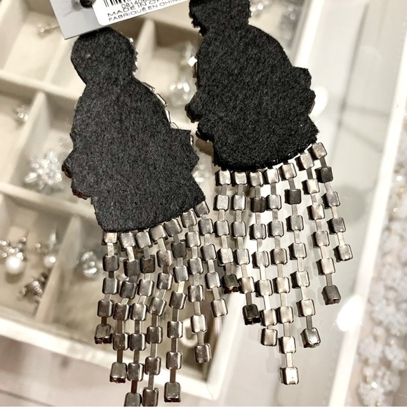 Black Stone Rhinestone Crystals Chandelier Statement Earrings - Picture 3 of 3